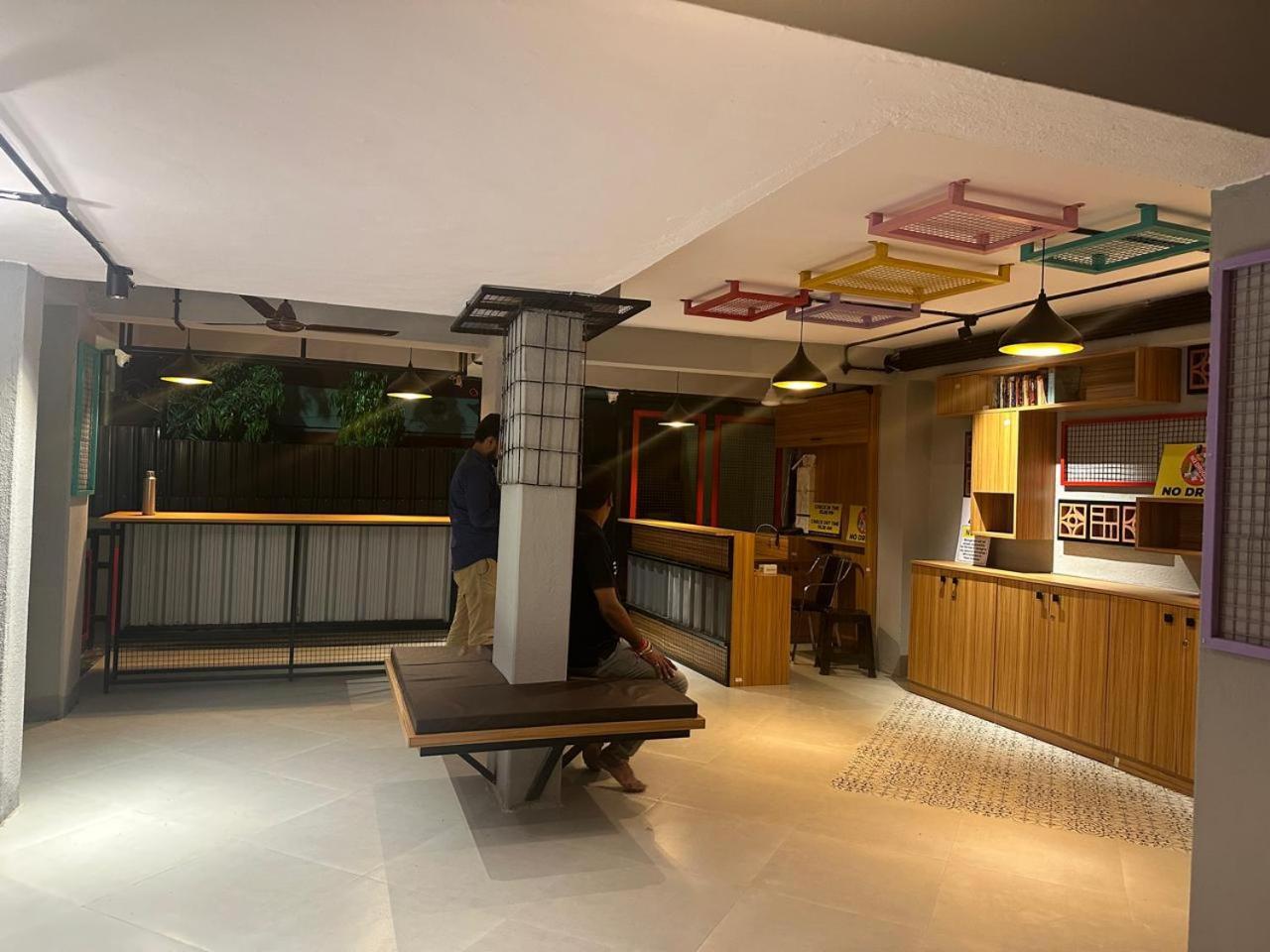 Travotale Hostel And Cowork Koregaonpark Pune Exterior foto