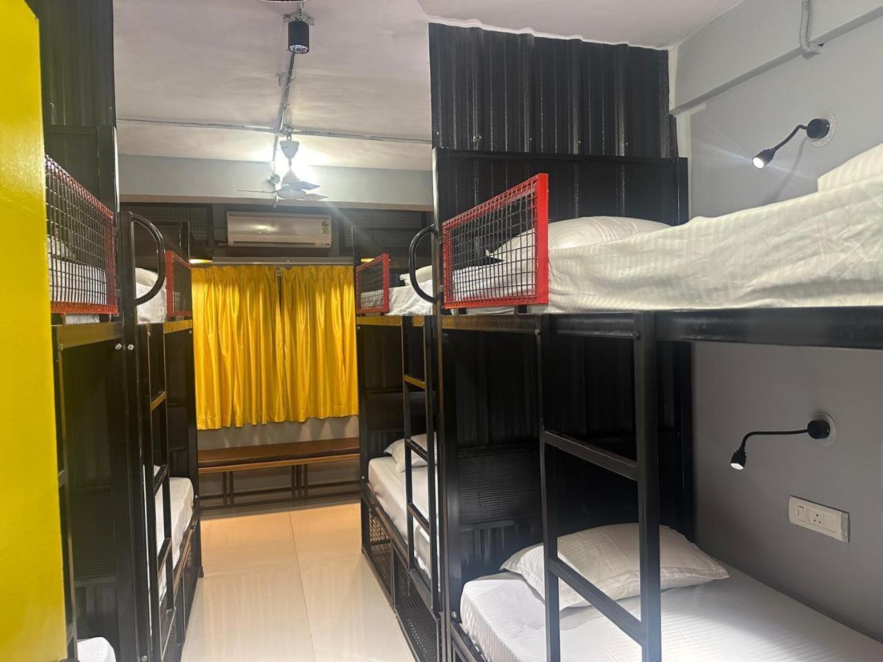 Travotale Hostel And Cowork Koregaonpark Pune Exterior foto